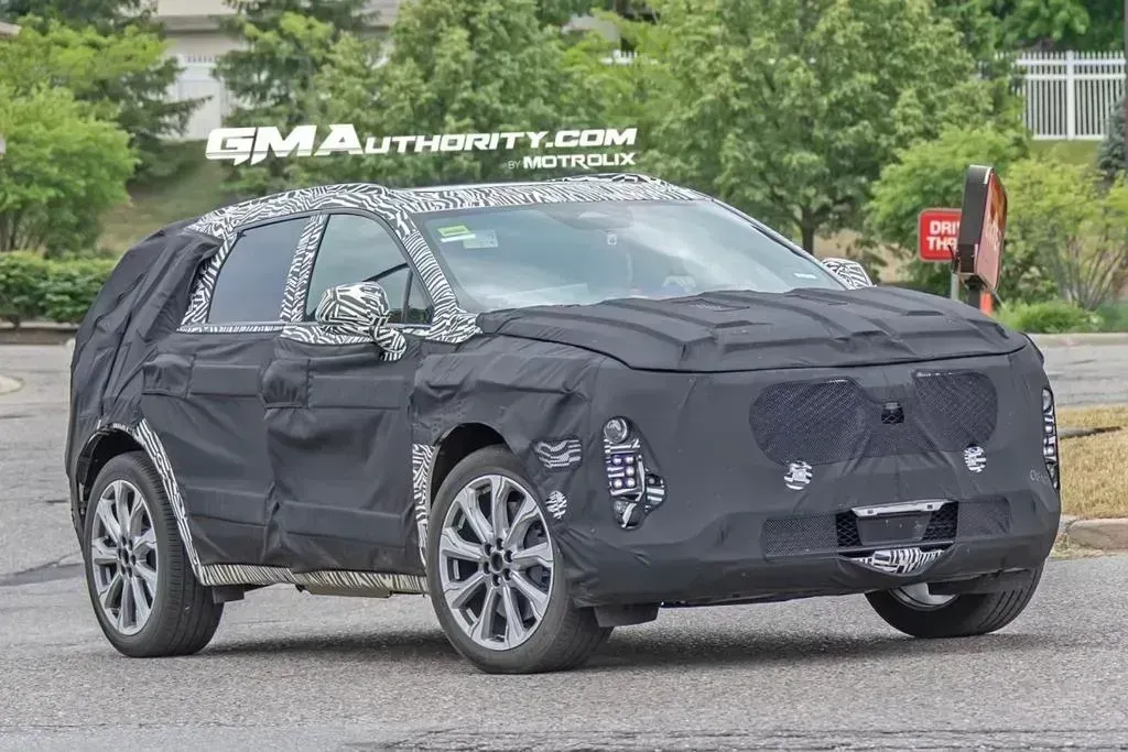 Cadillac XT5. Обновления модели 2024 года. Будущее XT5 в США и Китае.