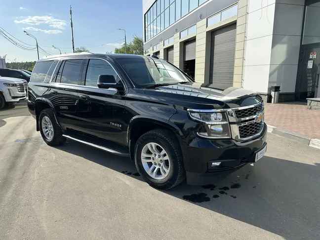 Поступление в автосалон. Chevrolet Tahoe 2020 года выпуска.