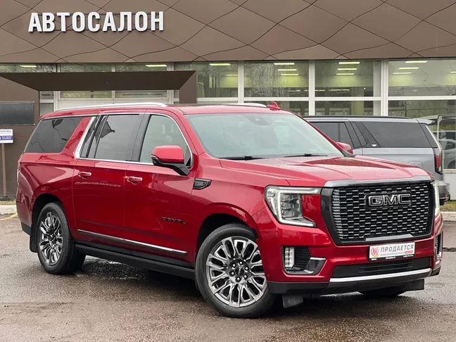 Поступление в автосалон. GMC Yukon Denali Ultimate XL 2023.