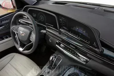 Новый Cadillac Escalade - салон, передний ряд